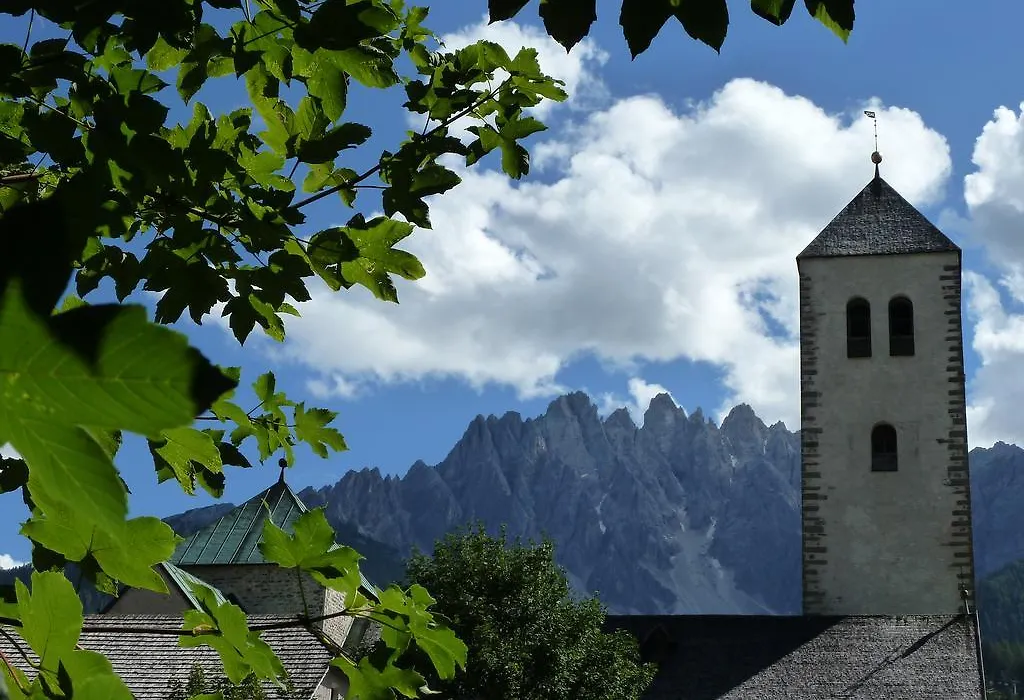 Hotel Capriolo-1